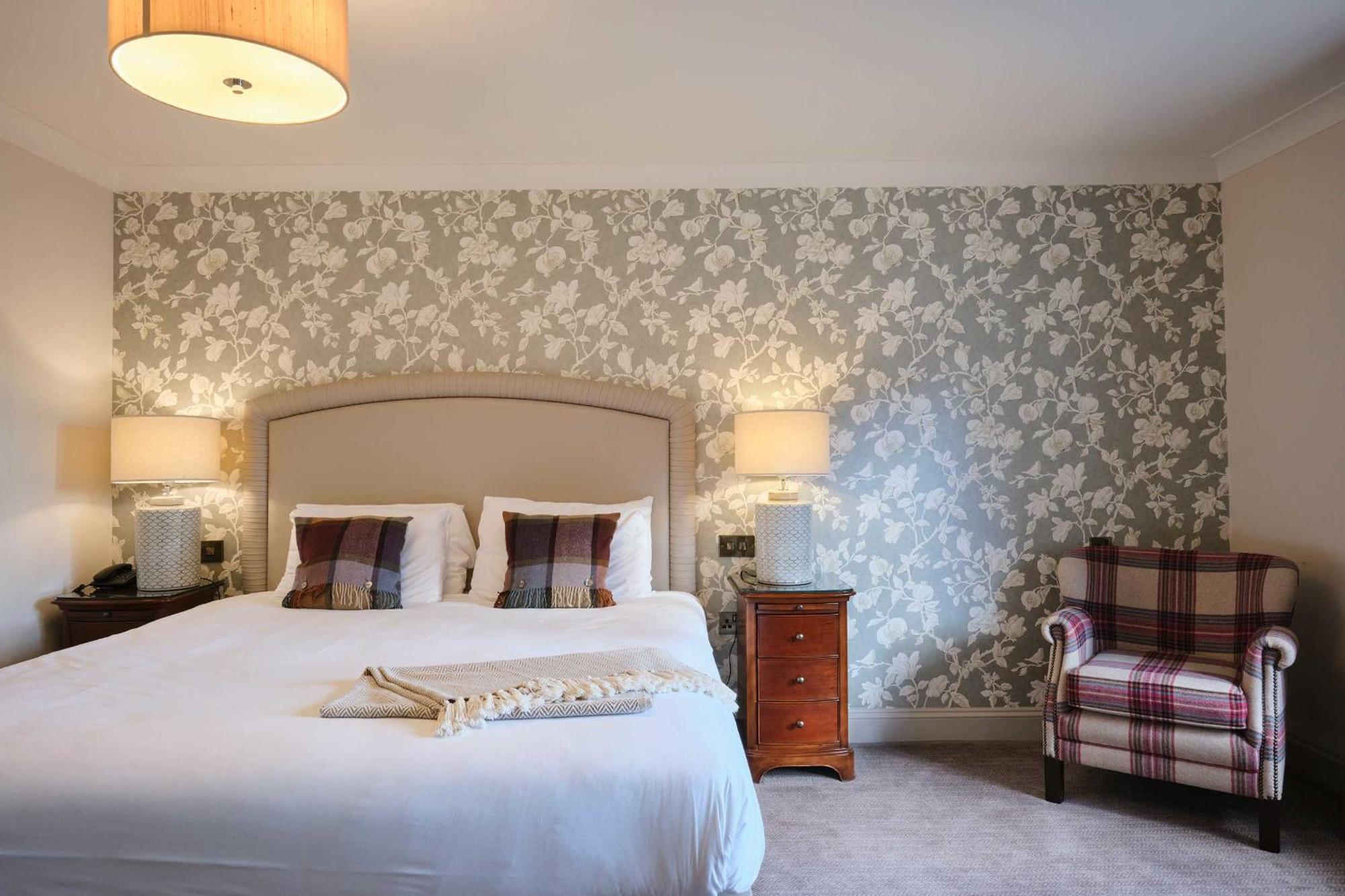 Stratton House Hotel & Spa Сайренстер Экстерьер фото